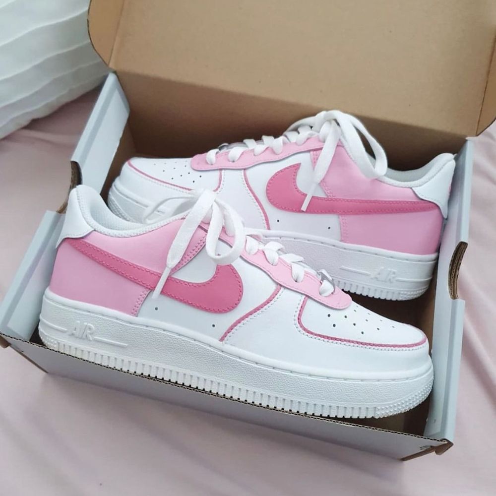 Nike Air Force // Pink