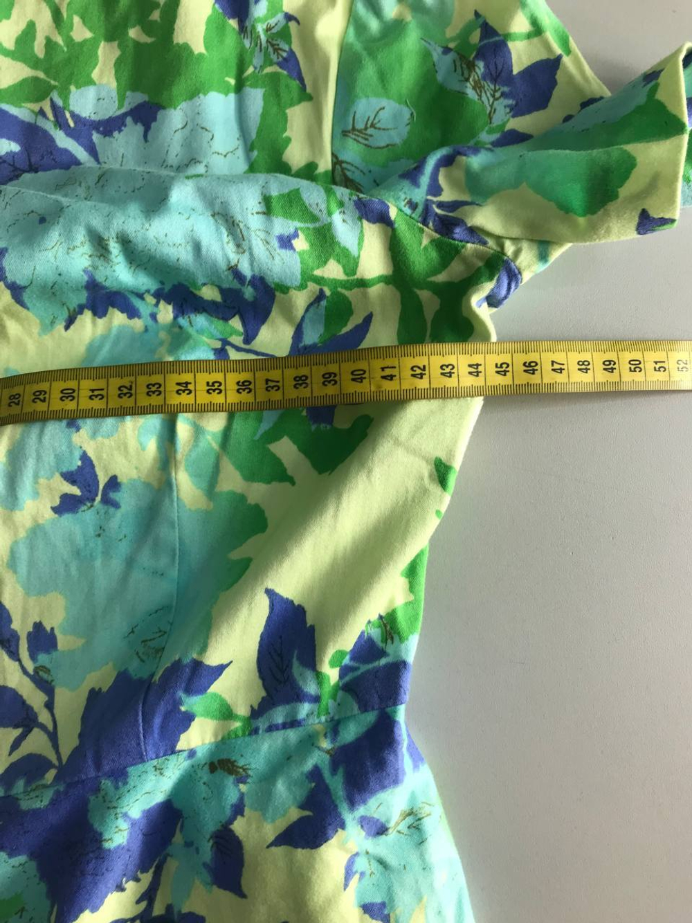 Платье Imago красивой расцветки, визуально на 48 размер