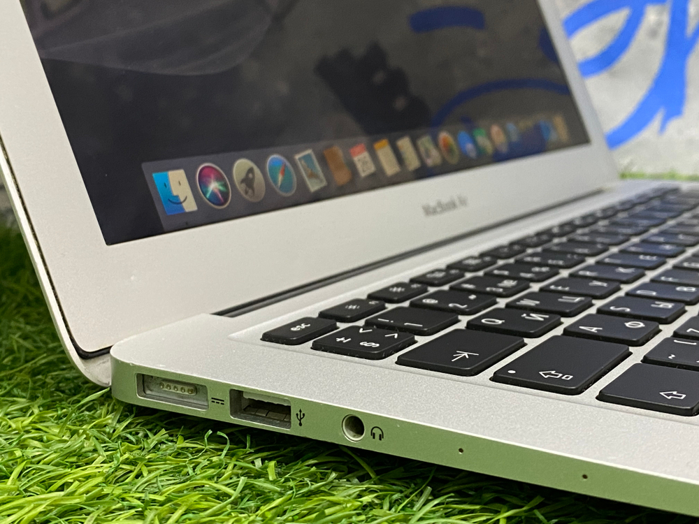 MacBook air 13 2014 i5/4gb/