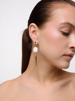 Серьги "Star pearl thorn" c черным агатом Gold