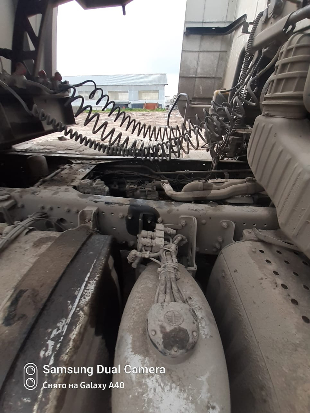 FAW J7 4x2 Седельный тягач CA4180P77K25E5 (Дизельный, 12,5 л, 553 л.с., АТ)