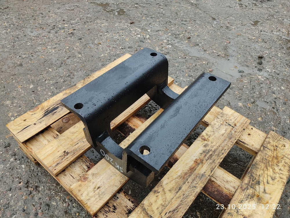 Защита катка (цепи) Kobelco SK200