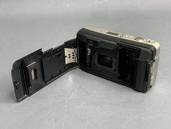 Olympus SuperZoom 70G с царапиной на линзе