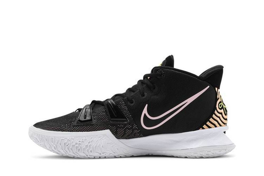 Кроссовки Nike Kyrie 7