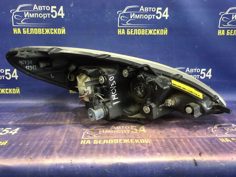Фара передняя левая TOYOTA WINDOM 2001-2004