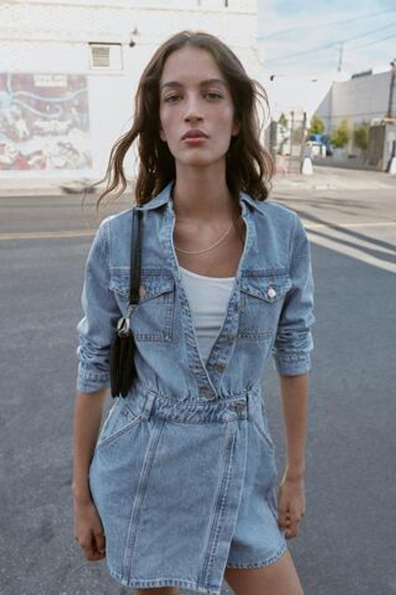 ZARA КОРОТКОЕ ДЖИНСОВОЕ ПЛАТЬЕ Z1975, ВЫЦВЕТШИЙ СИНИЙ