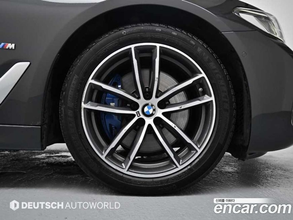 BMW 5 Series (G30) 523d xDrive M Sports (10.2020)