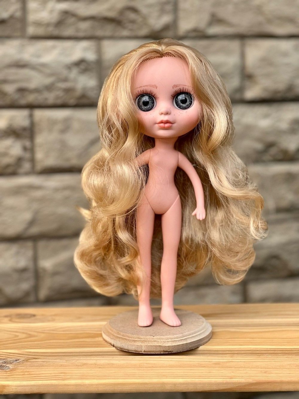 Кукла BERJUAN виниловая 32см BIGGERS Marianela Weber (24014)