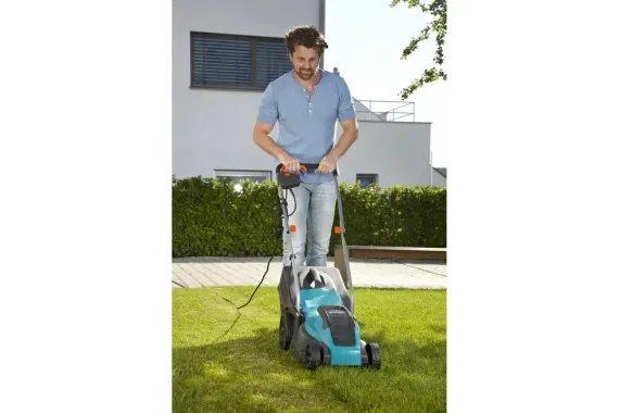 Газонокосилка электрическая Gardena PowerMax 1100/32