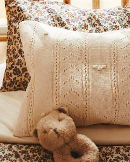 ZARA HOME ДЕТСКИЙ ЧЕХОЛ ДЛЯ ДЕКОРАТИВНОЙ ПОДУШКИ, КРЕМОВЫЙ