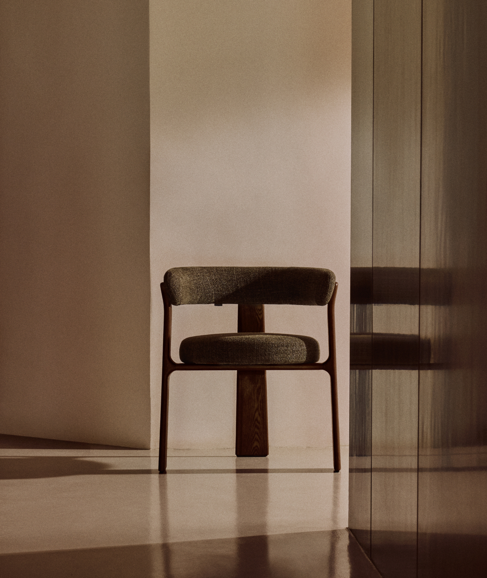 Granite Стул на 3 ножках из зеленого шенилла и массива ясеня в отделке орех