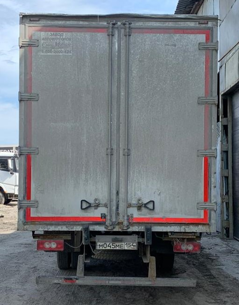 СПЕЦМОБИЛЬ-НН 3878* на шасси Foton AUMARK 4x2 Промтоварный 38786-40 (Дизельный, 3,8 л., 152 л.с., МТ