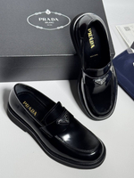 Лоферы Prada