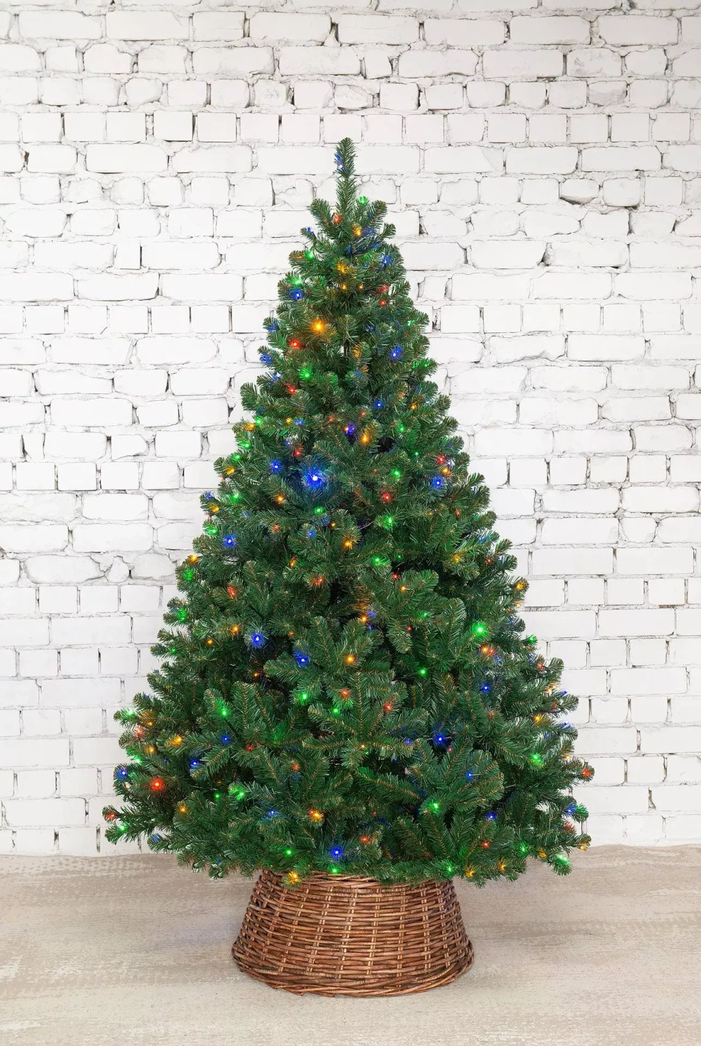 Искусственная елка Звездная 240 см., 570 мульти+теплых белых LED ламп, мягкая хвоя, ЕлкиТорг (189240)