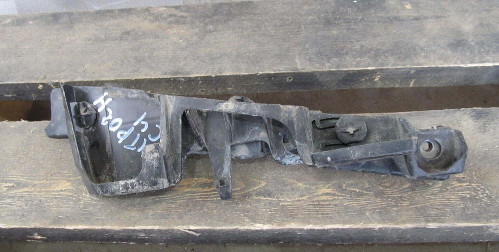 Кронштейн бампера передний Citroen  C4 1 04-11 Б/У Оригинал 9652507280