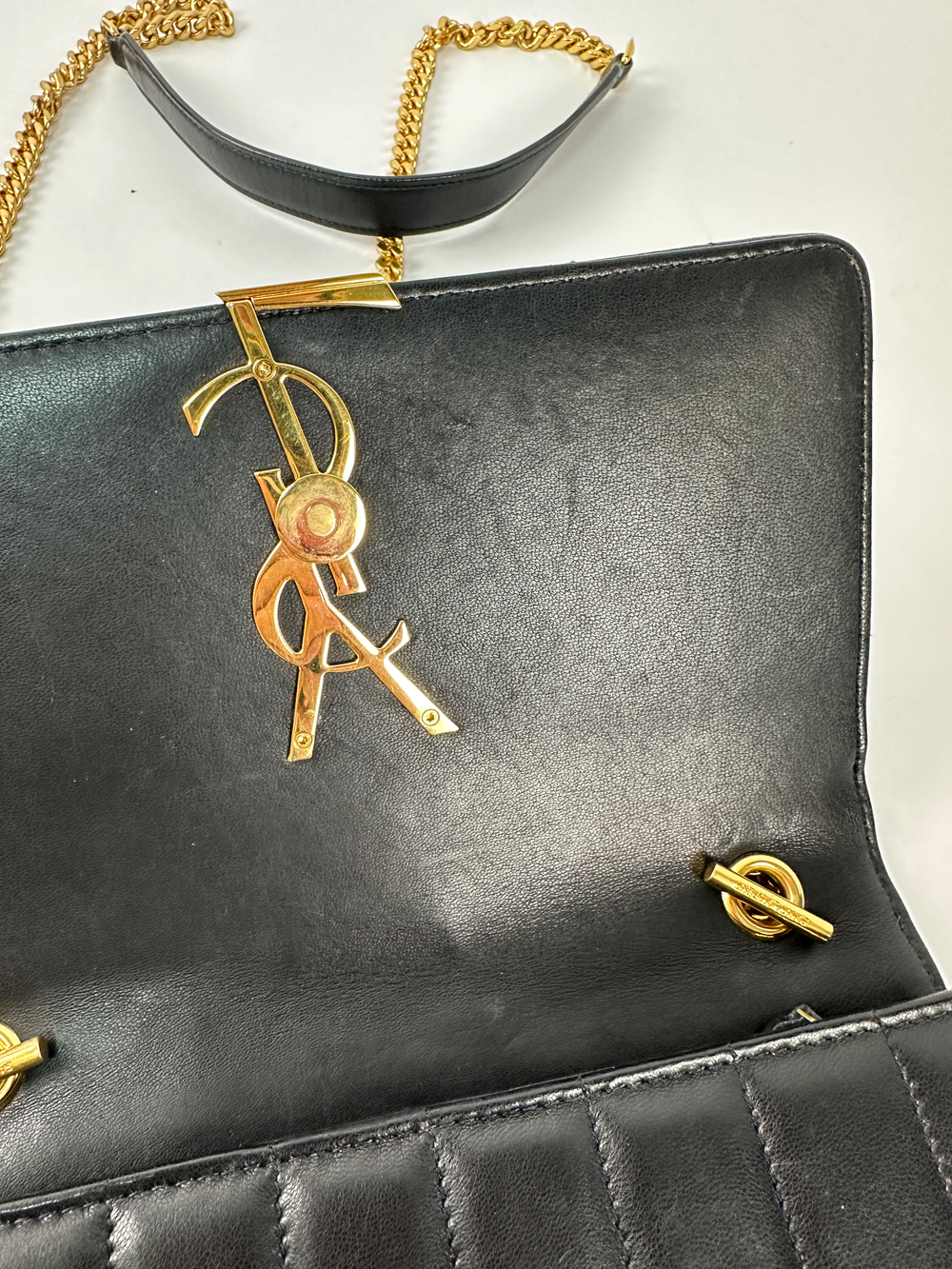 Сумка Saint Laurent Vicky Chain Wallet