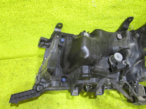 Битая Фара правая Land Cruiser 200 15-21 LED Black