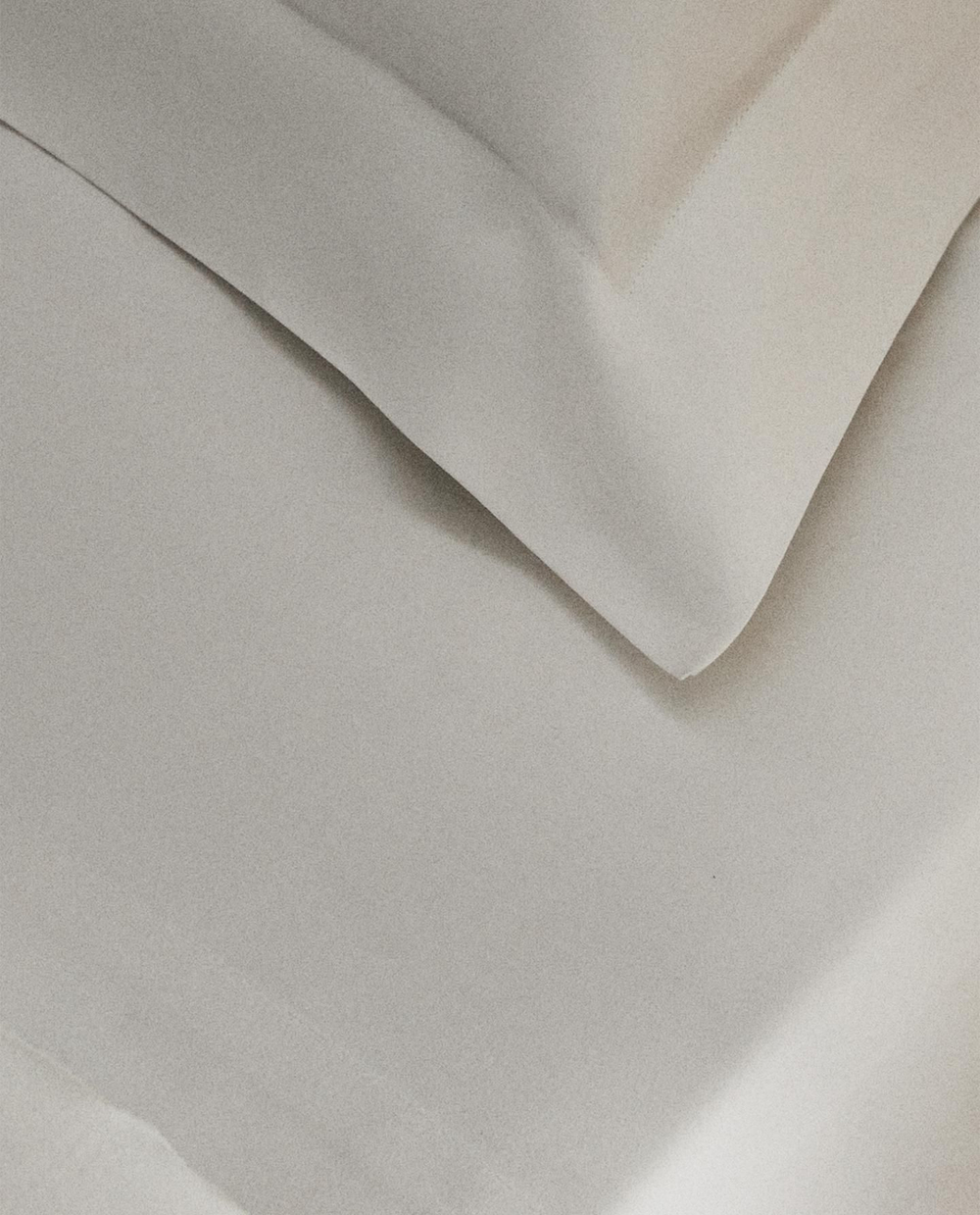 Zara Home - Простыня из плотного атласа (300 нитей), белый, 210x280 см