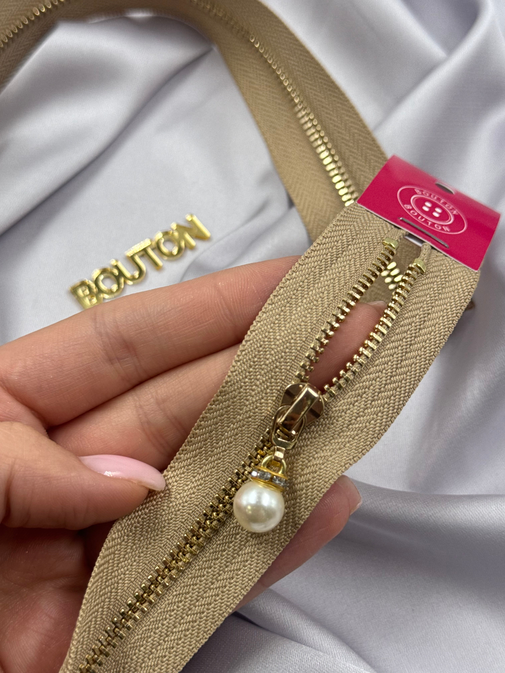 Молния темно-бежевая (песочная) золото жемчуг