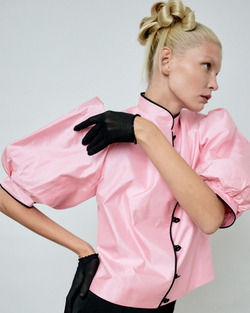 Перчатки из черной сетки с вырезом и декором по контуру