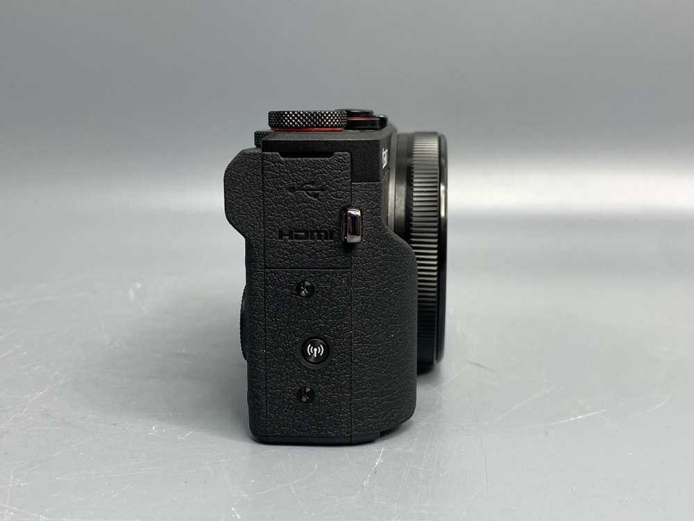 Canon PowerShot G7X Mark III