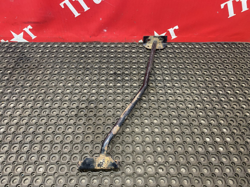 Кронштейн подножки правый