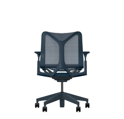 Кресло Herman Miller Cosm, низкая спинка, цвет Nightfall, регулируемые подлокотники