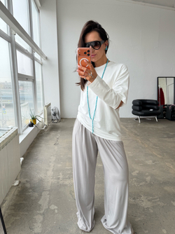 Лонгслив с разрезами на рукавах белый