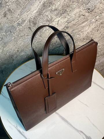 Портфель Prada