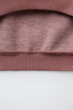 ZARA ТОЛСТОВКА С ПРИНТОМ, ПУДРОВО-РОЗОВЫЙ