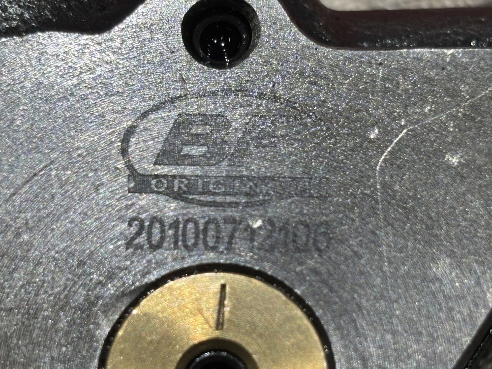 Вал рокеров в сборе 2021г