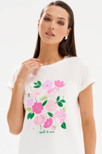 23583 Футболка женская (молочный)