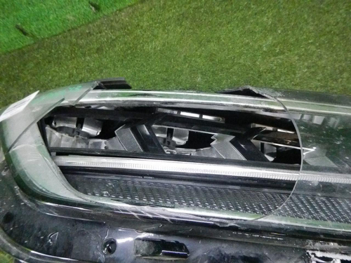 Битая Фара правая VW Tiguan 2 (2020-н.в.) LED