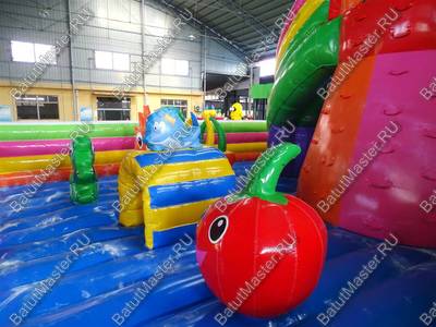 Коммерческий надувной батут "Звериный фестиваль" 19*10*8,5 м