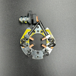 Щеточный узел Yamaha 115-250, Honda 50, Tohatsu 90 (WUHU)