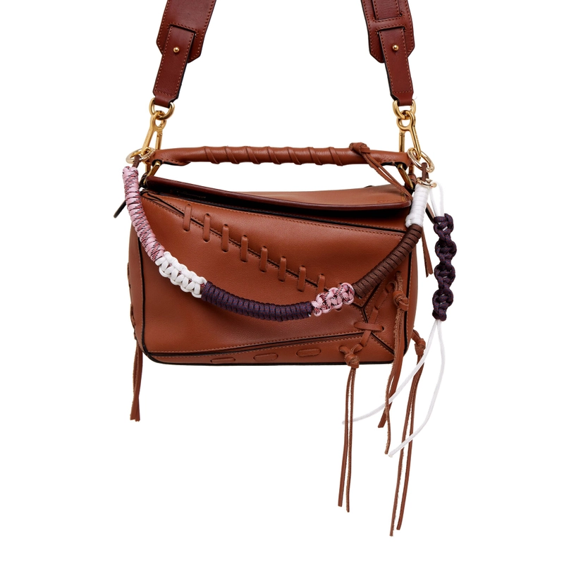 Подвеска на сумку Плетенная Прелесть – Розово-бордовая