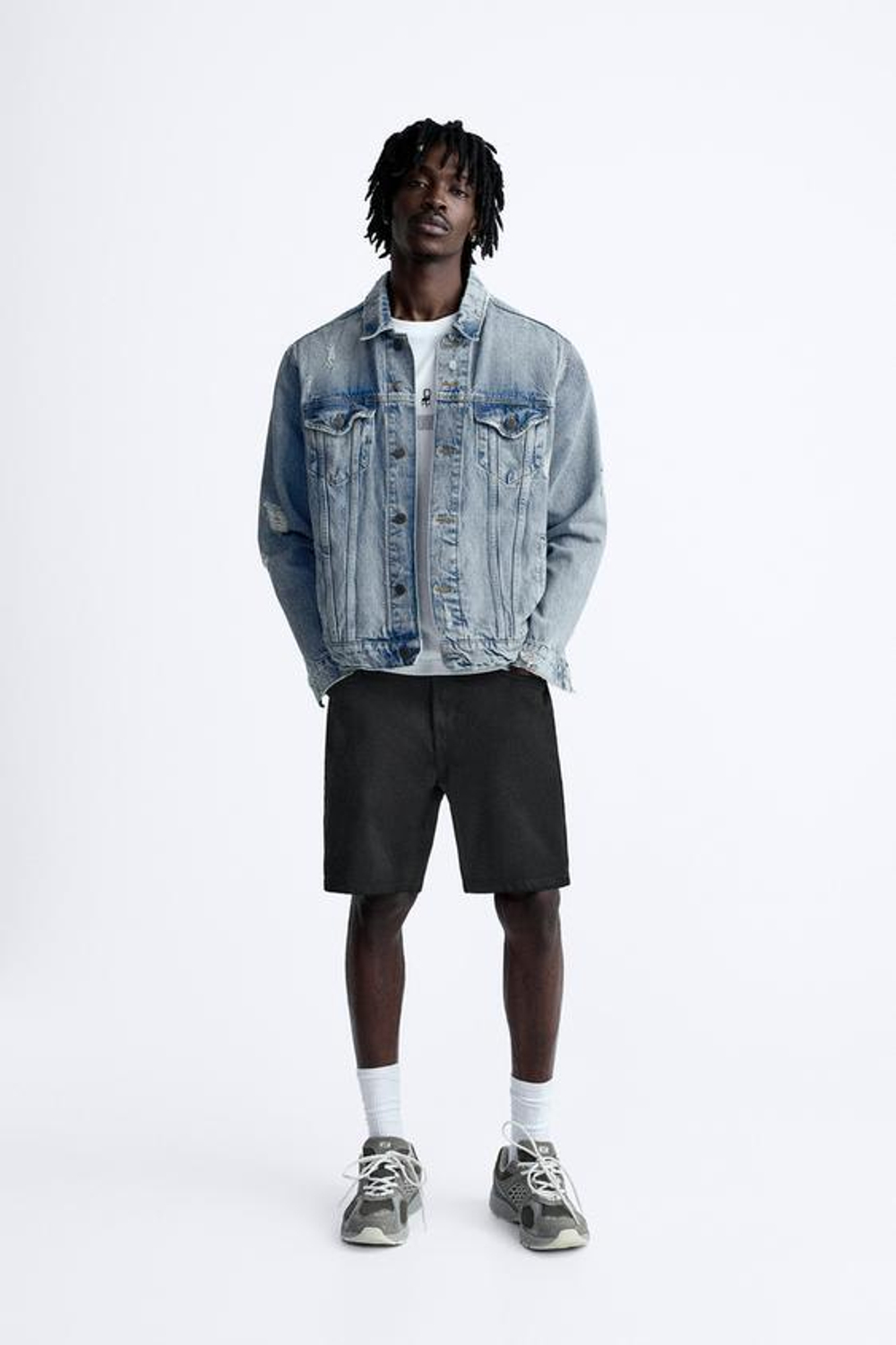 ZARA ЦВЕТНЫЕ ДЖИНСОВЫЕ ШОРТЫ, ЧЕРНЫЙ