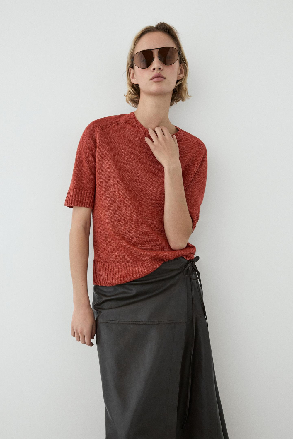 Massimo Dutti Вязаный свитер с короткими рукавами из 100% льна, терракотовый