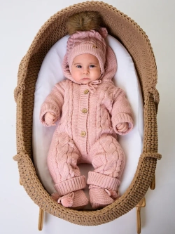 Вязаный конверт на выписку для новорожденного теплый