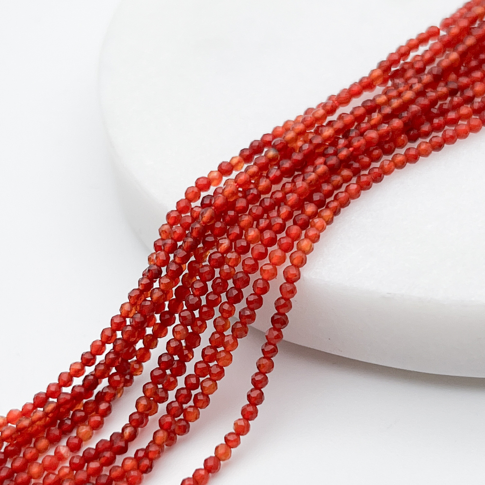 Сердолик граненый, диаметр 1,7-1,8 мм, цена за нить 38 см