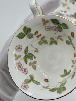 Чайная пара Wedgwood, Wild Strawberry