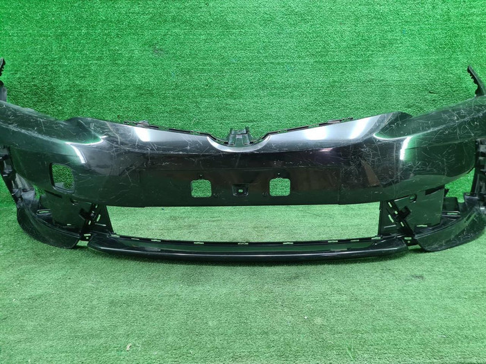 Бампер передний Toyota Corolla E160 (2015-2019)