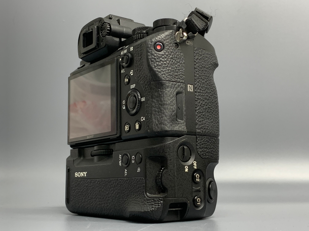 Sony A7 II + VG-C2EM 22.000 кадров