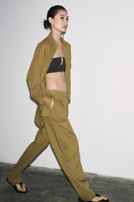 ZARA БРЮКИ С ЗАЩИПАМИ — ZW COLLECTION, ОЛИВКОВЫЙ