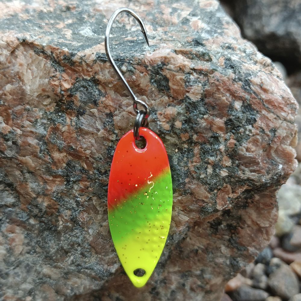 Блесна Sima 2.3 гр Col.16