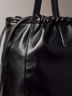 Сумка Calvin Klein Drawstring Tote Bag Black