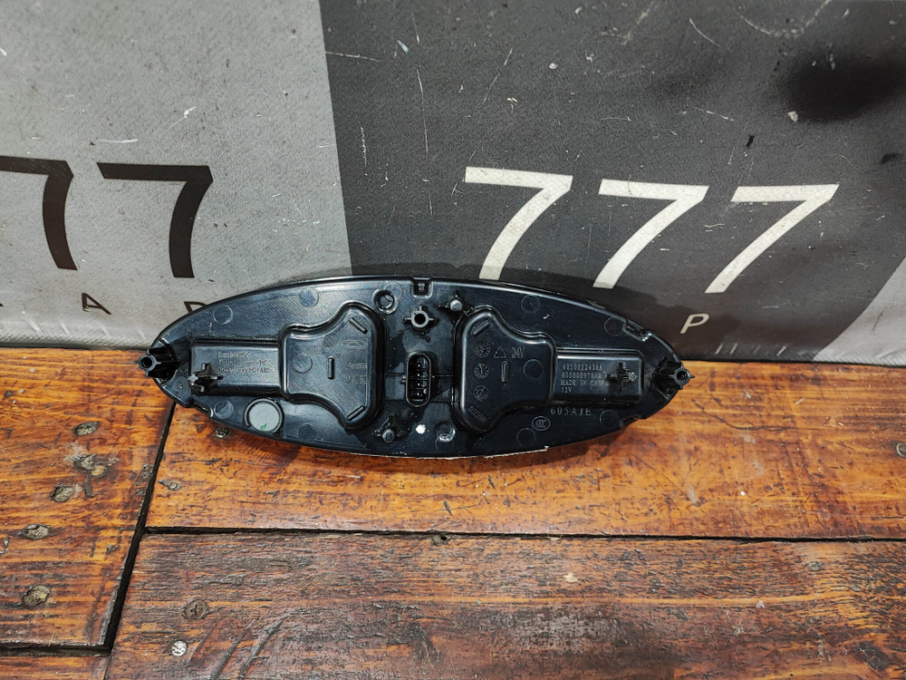 Эмблема решетки радиатора Chery Tiggo 8 Pro Max 22-нв Б/У Оригинал 605000978AA