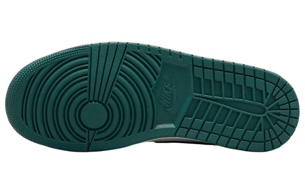 Кроссовки Jordan Air Jordan 1 Mid (Женская размерная сетка)