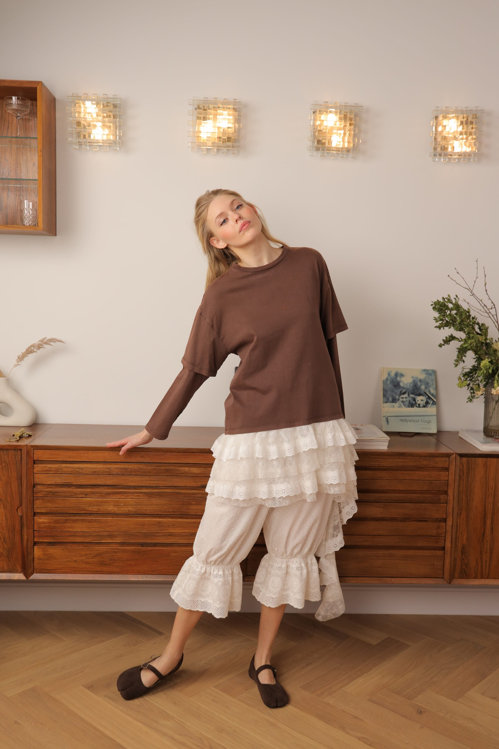 Лонгслив с кружевом