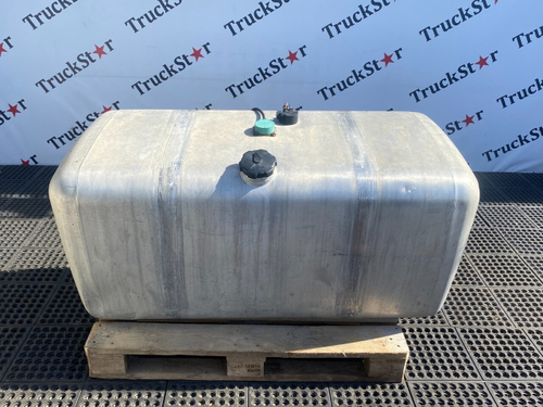 Бак (замятие) топливный 680 L